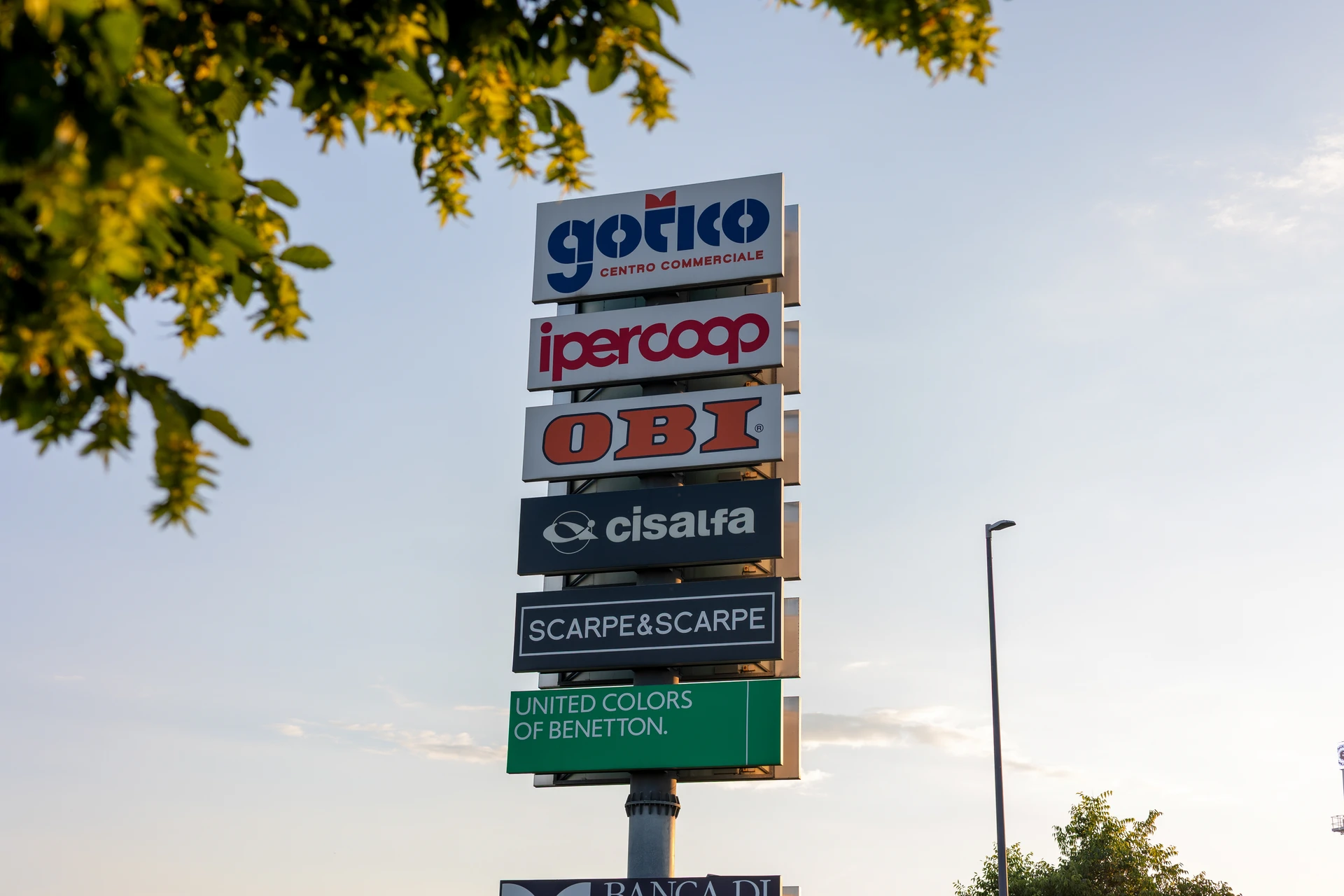 Irving Pylon Signs 